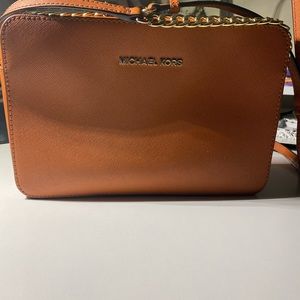 Michael Kors Jet Set bag